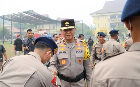 10 Personel Pusdokkes Polri dan 200 Brimob NTB Perkuat Penanganan Karhutla di Kalteng, Kapolda: Fokus di 6 Wilayah Rawan